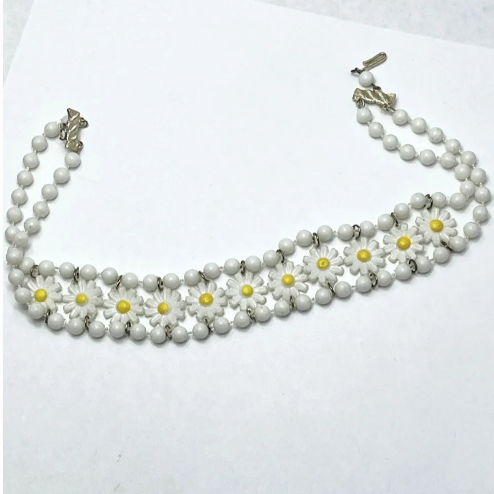 🌼 Vintage Hong Kong flower choker necklace - Picture 3 of 4